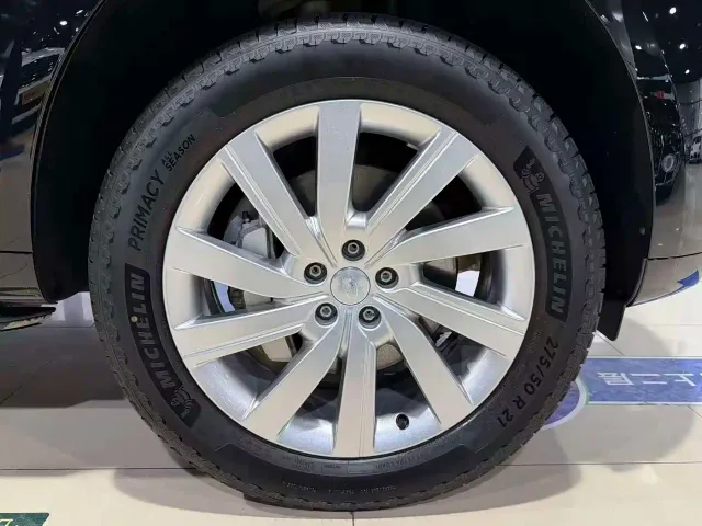 Land Rover Range Rover — Фото автомобиля 11