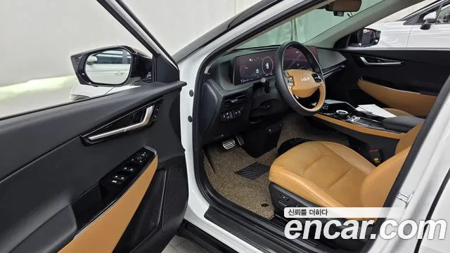 Kia EV6 — Фото автомобиля 15