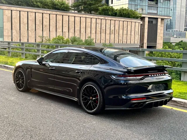 Porsche Panamera — Фото автомобиля 4