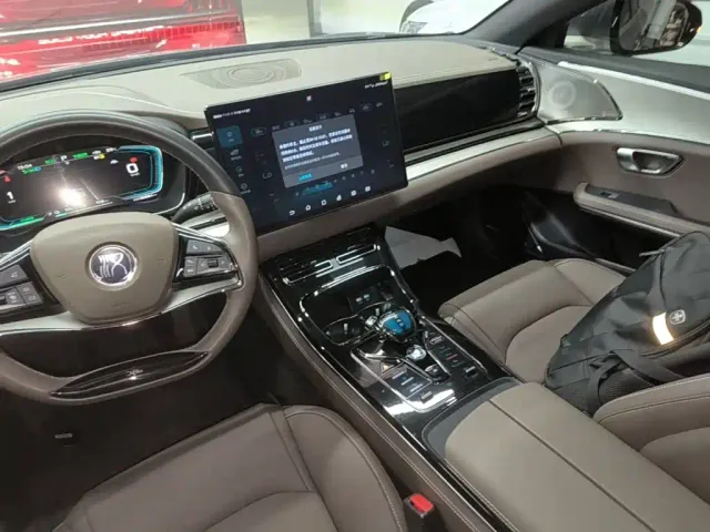 BYD Han 2020 EV Extended Range Luxury — Фото автомобиля 9