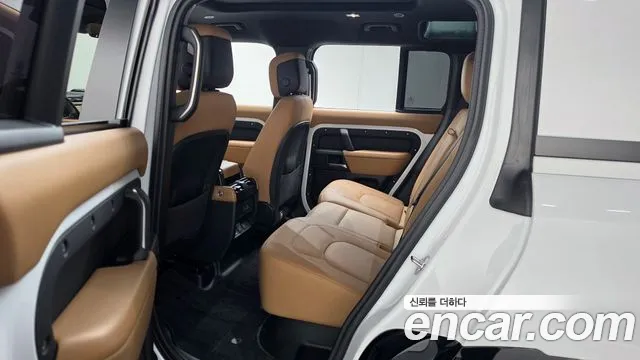 Land Rover Defender L663 — Фото автомобиля 17