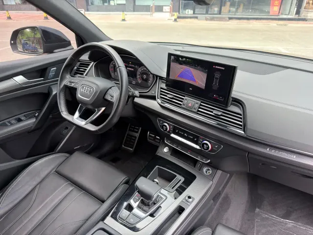 Audi Q5L — Фото автомобиля 13