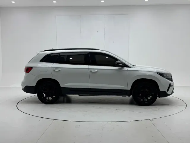 Jetta VS7 — Фото автомобиля 9