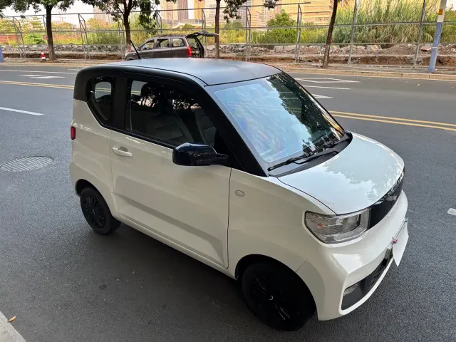 Wuling Hongguang Mini EV — Фото автомобиля 20
