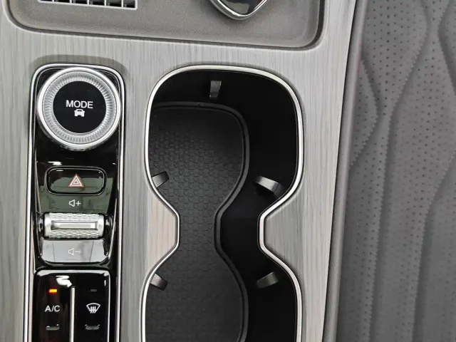 Chery Tiggo 8 PLUS — Фото автомобиля 24
