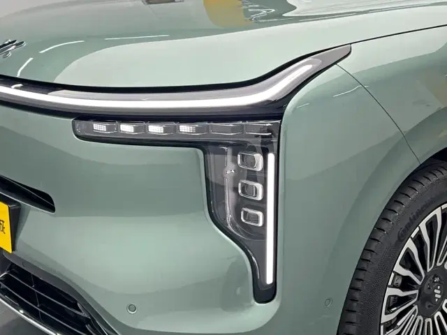 IM Motors LS8 — Фото автомобиля 10