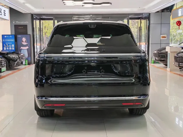 Aito M7 — Фото автомобиля 6