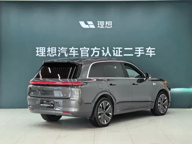 Li Auto L8 — Фото автомобиля 3