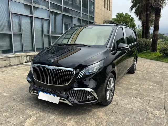 Mercedes-Benz V-Class — Фото автомобиля 2