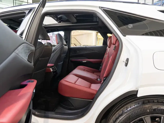 Lexus RX — Фото автомобиля 10
