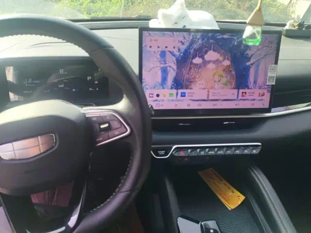 Geely Binyue — Фото автомобиля 11