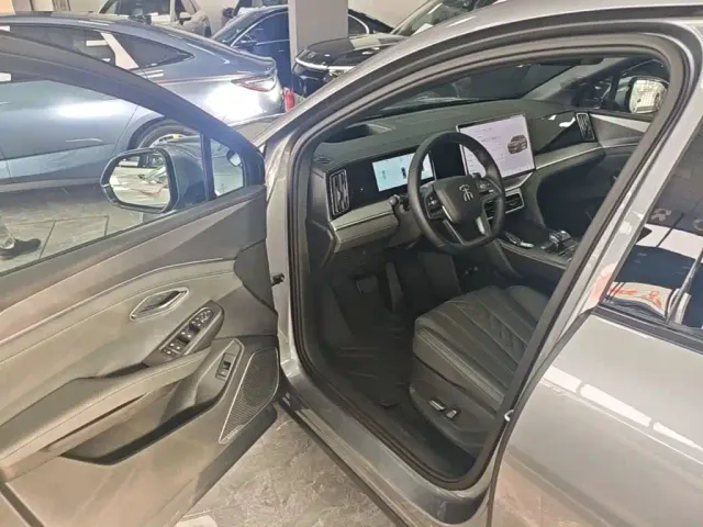 BYD Song L DM-i — Фото автомобиля 15