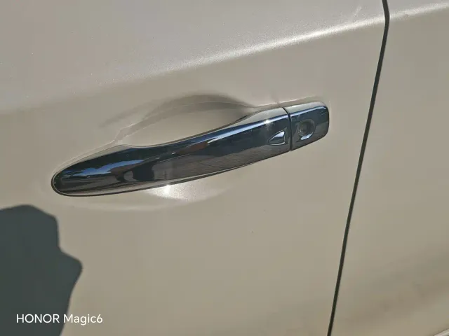 Nissan Tiida — Фото автомобиля 7