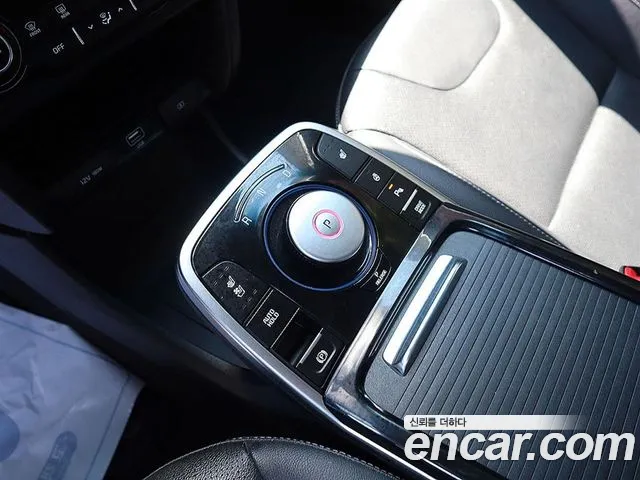 Kia Niro — Фото автомобиля 12