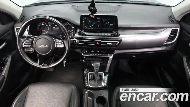 Kia Seltos — Фото автомобиля 10