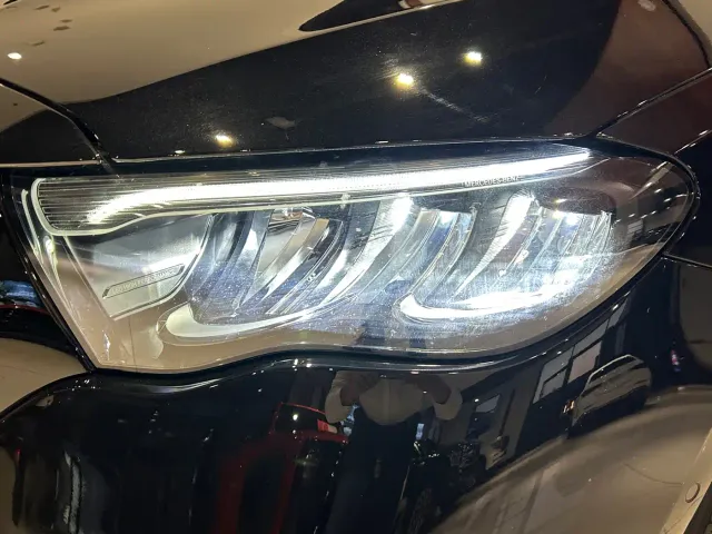 Mercedes-Benz E-Class — Фото автомобиля 2