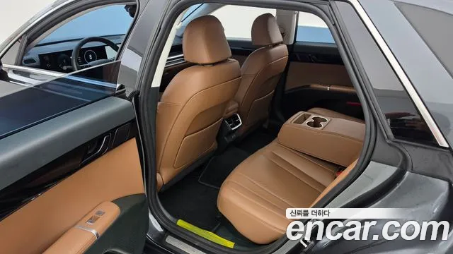 Hyundai Grandeur GN7 — Фото автомобиля 12