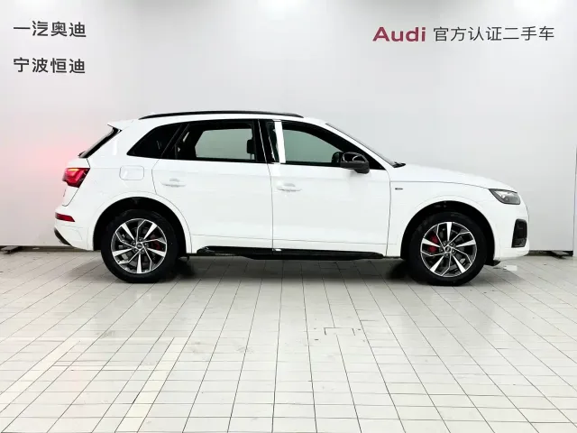 Audi Q5L — Фото автомобиля 3