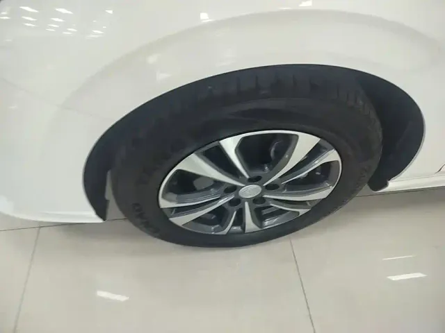 Changan Eado — Фото автомобиля 22