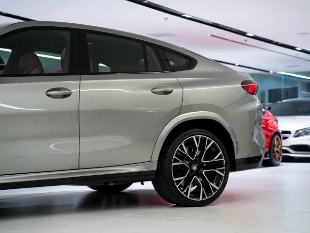 BMW X6 M — Фото автомобиля 9