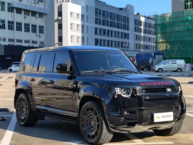 Land Rover Defender — Фото автомобиля 3