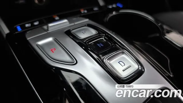 Hyundai Tucson Tucson (NX4) Дизель 2.0 2WD — Фото автомобиля 9