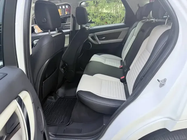Land Rover Land Rover Discovery Sport PHEV 2022 Facelift P300e Plug-in Hybrid — Фото автомобиля 17