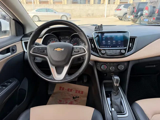 Chevrolet Monza — Фото автомобиля 10