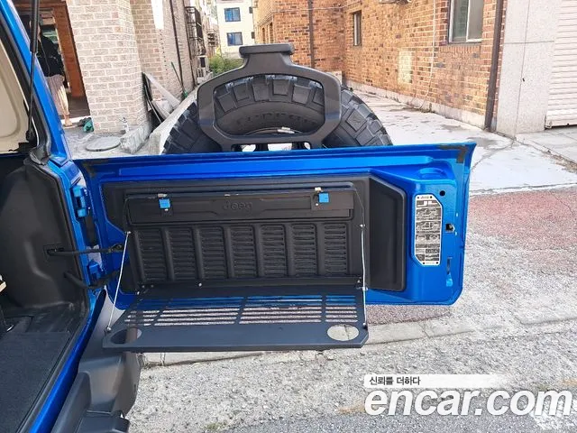 Jeep Wrangler JL — Фото автомобиля 6