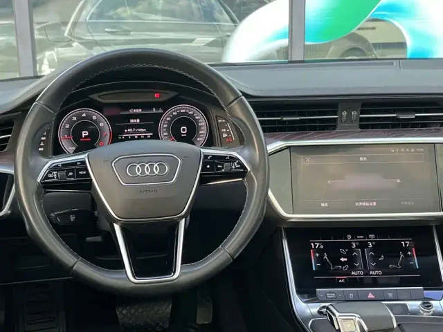 Audi A6L — Фото автомобиля 15