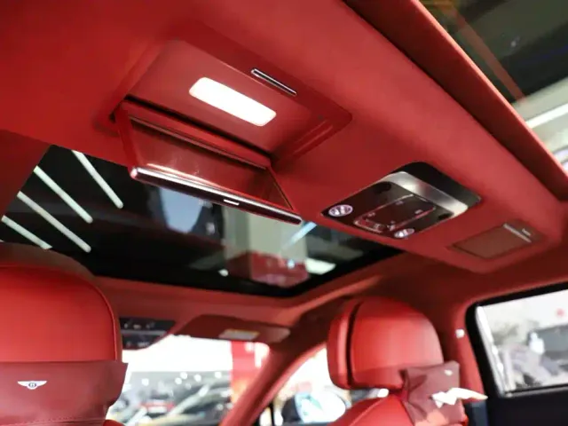 Bentley Flying Spur — Фото автомобиля 23