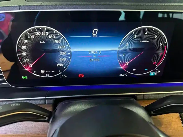 Mercedes-Benz GLE-Class — Фото автомобиля 5
