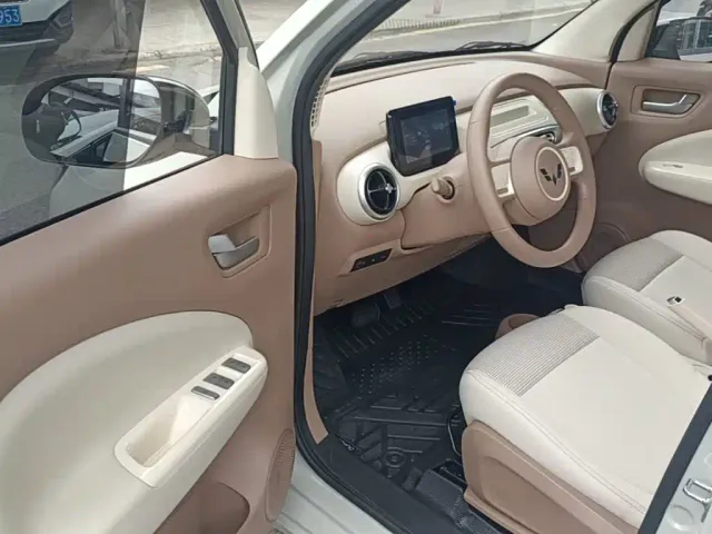Wuling Hongguang Mini EV — Фото автомобиля 15