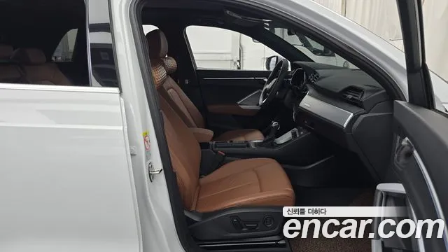 Audi Q3 35 TDI quattro Premium — Фото автомобиля 25
