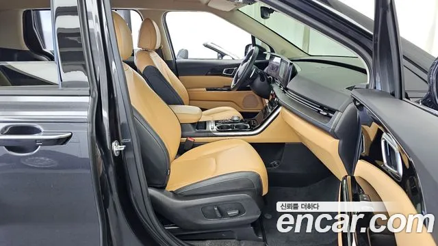 Kia Carnival Generation 4 — Фото автомобиля 11