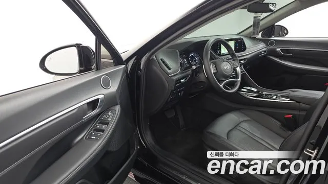 Hyundai Sonata — Фото автомобиля 9