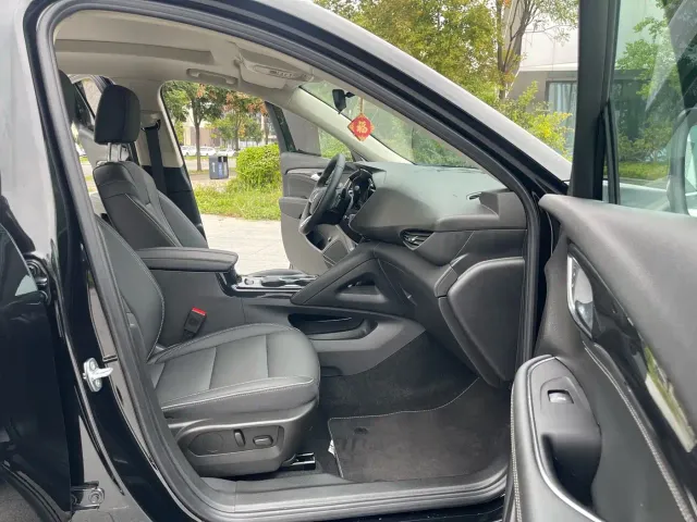Buick Envision S — Фото автомобиля 9