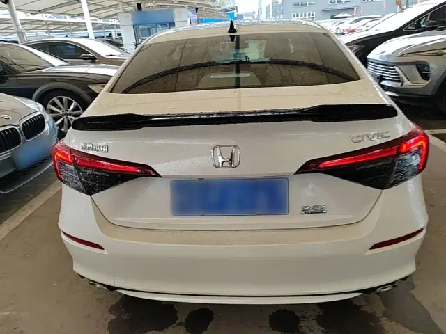 Honda Civic — Фото автомобиля 5