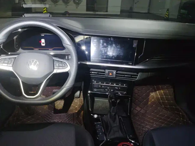 Volkswagen Passat — Фото автомобиля 12