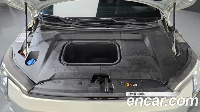 Kia EV3 — Фото автомобиля 9