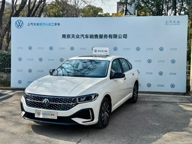 Фотография автомобиля — Volkswagen Lavida
