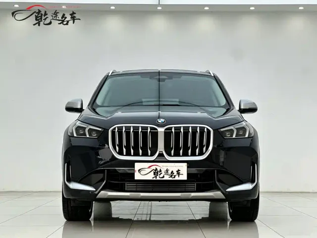 BMW X1 — Фото автомобиля 2
