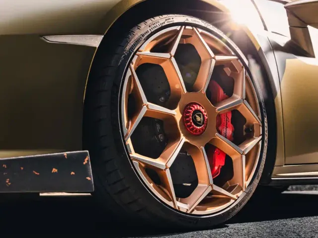 Lamborghini Huracan — Фото автомобиля 7