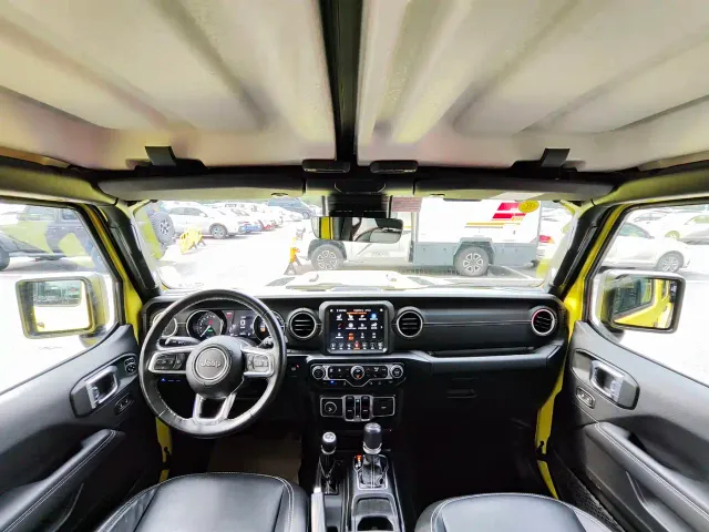Jeep Wrangler 4xe — Фото автомобиля 9