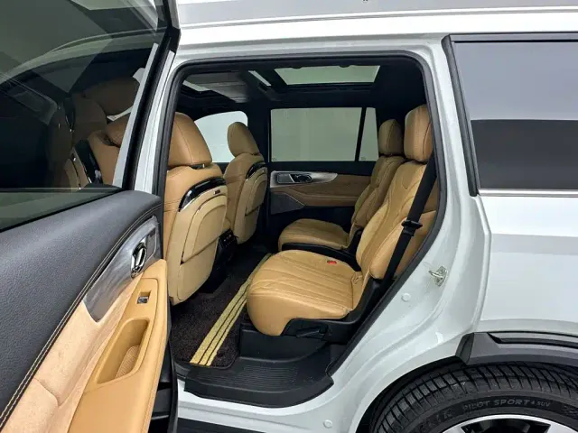 GAC Trumpchi ES9 — Фото автомобиля 18
