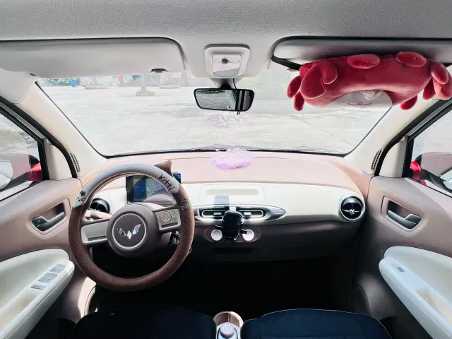 Wuling Hongguang Mini EV — Фото автомобиля 10