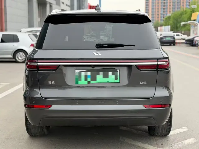 Li Auto ONE — Фото автомобиля 3