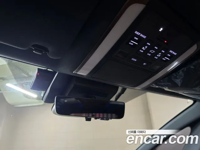 Toyota Alphard — Фото автомобиля 20
