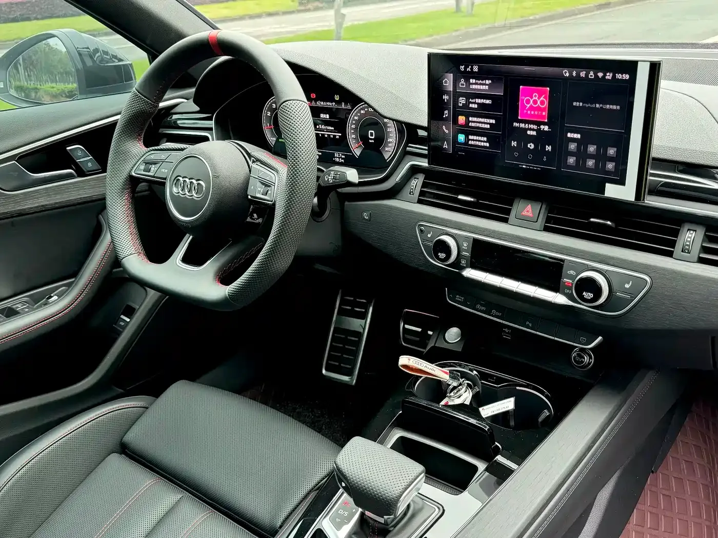 Audi Audi A4L 2025 Model Year Facelift 2 Million Celebration Edition 40 TFSI Luxury Dynamic — Фото автомобиля 4
