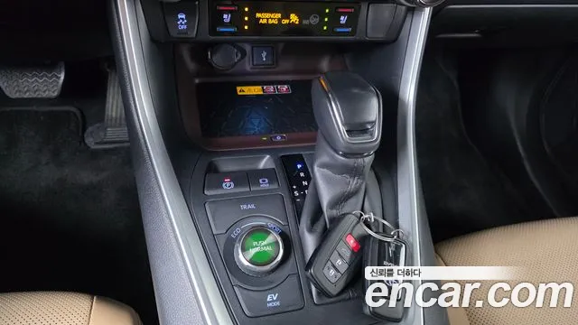 Toyota RAV4 5th Gen — Фото автомобиля 9